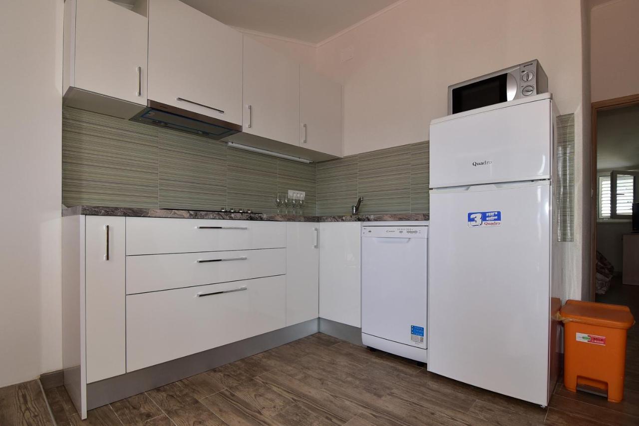 Apartments Dobrinic Makarska Exterior photo